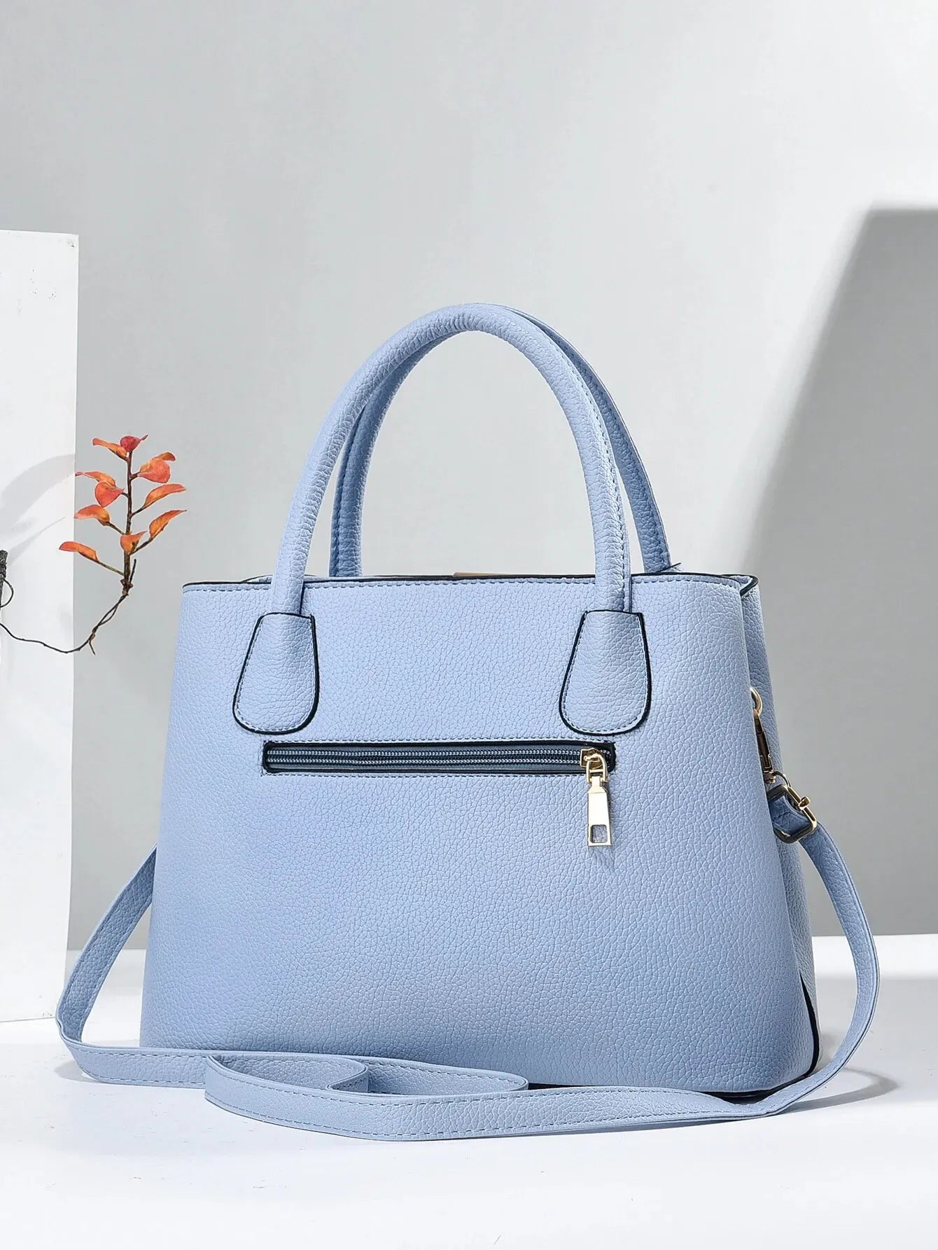 New Luxury Leather Handbag for Women Short Eye Catching Designer Brand Tote Bag